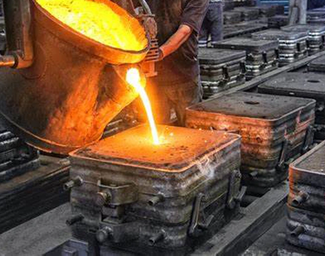 Đặc điểm của đúc áp lực.